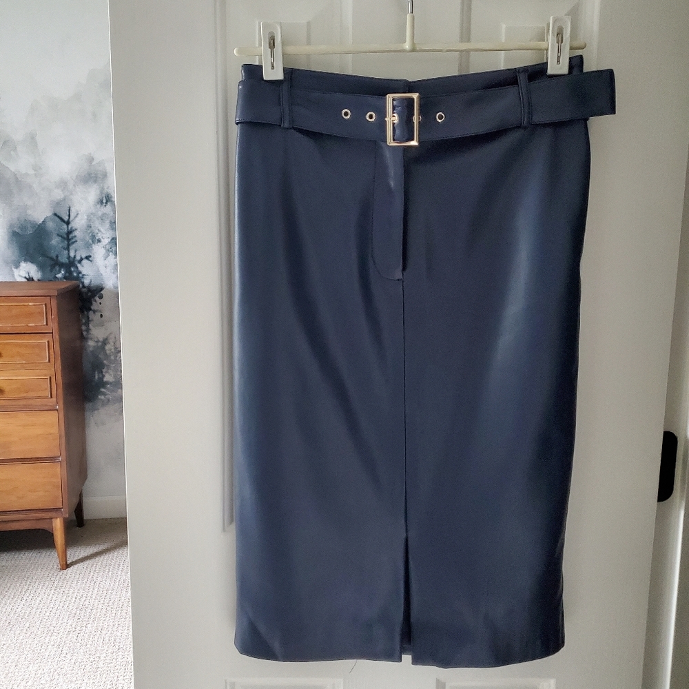 🌟 Elie Tahari Kris Belted Faux Leather Skirt, Peacoat Blue (4) - Picture 3 of 16